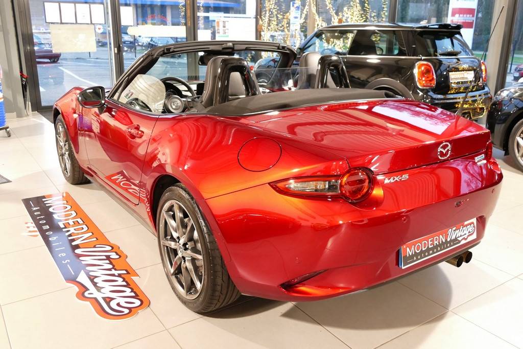 Mazda MX-5 Roadster ND 2.0 184 Selection Recaro 14