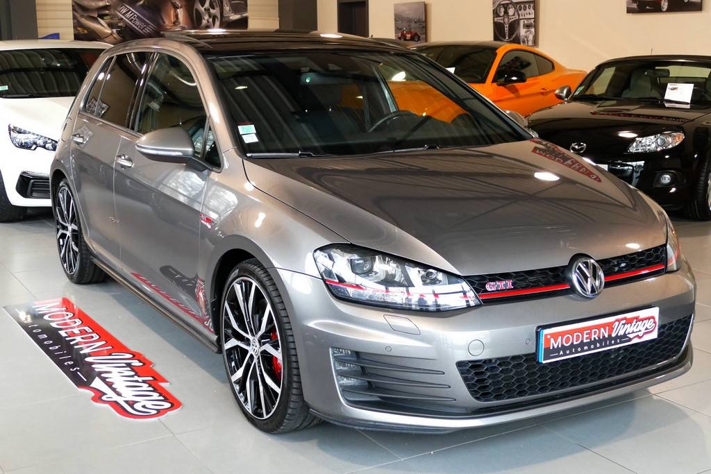 Volkswagen Golf VII GTI Performance 230cv DSG 14