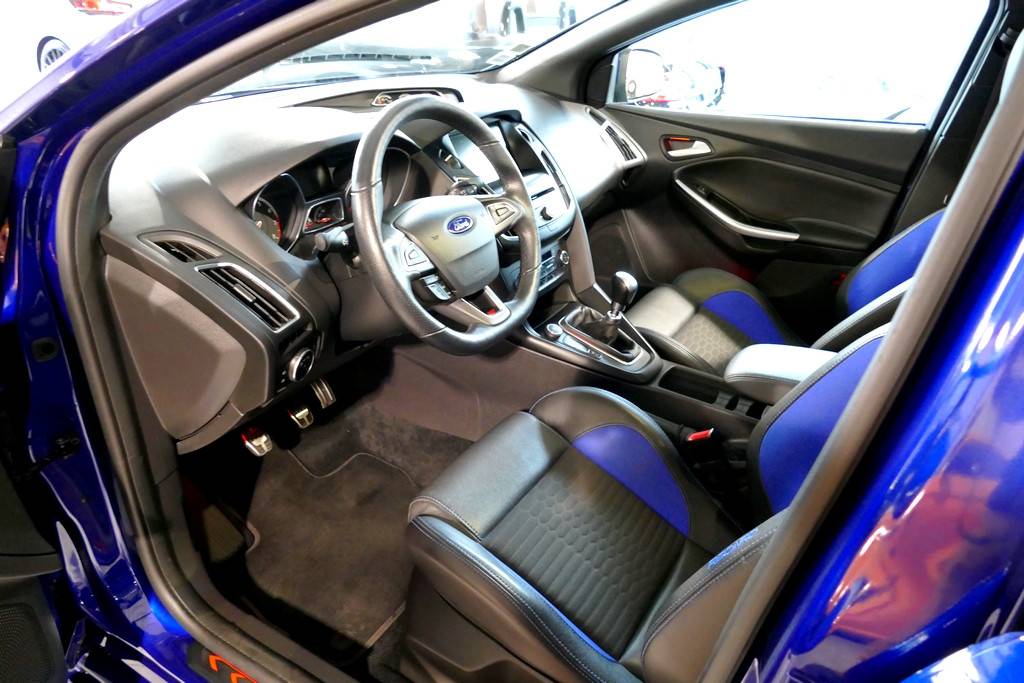 Ford Focus ST 2.0 Ecoboost 250cv 20