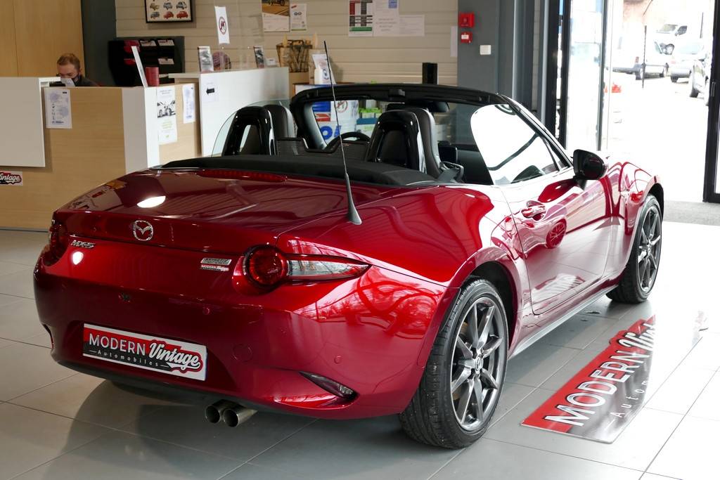 Mazda MX-5 Roadster ND 2.0 184 Selection Recaro 12