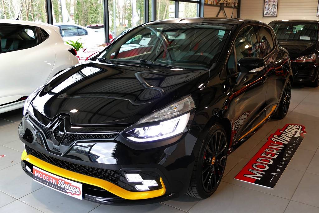 Renault Clio 4 RS18 Trophy 220 EDC 3