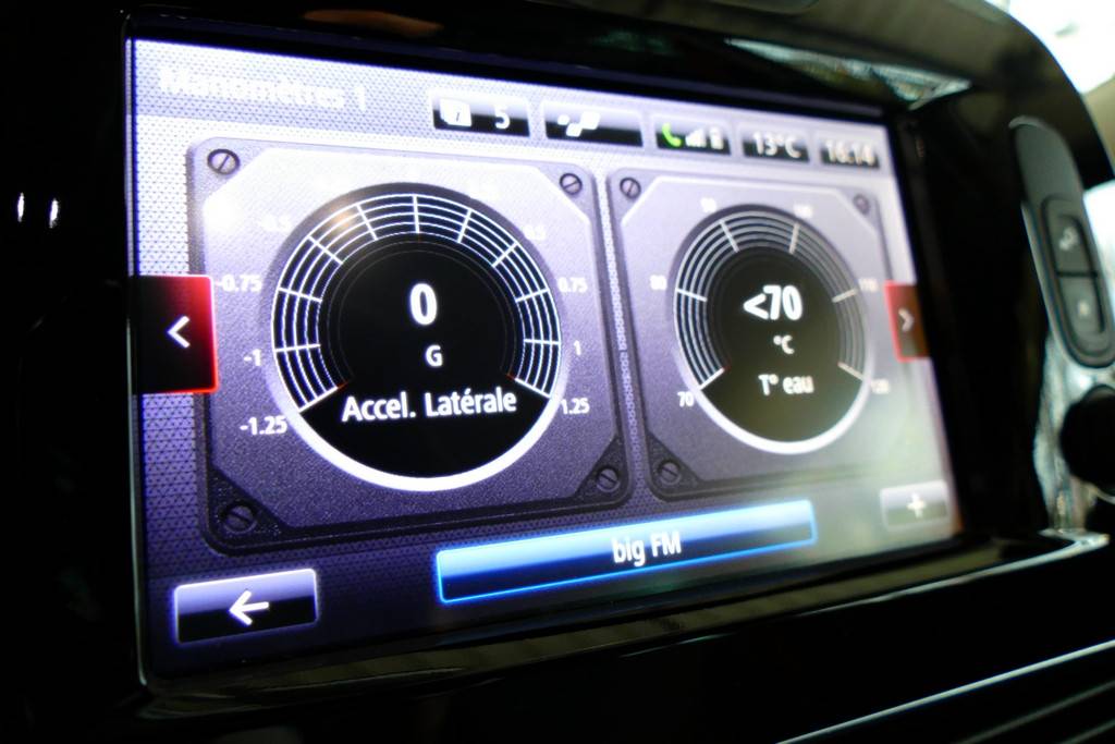 Renault Clio 4 RS18 Trophy 220 EDC 13