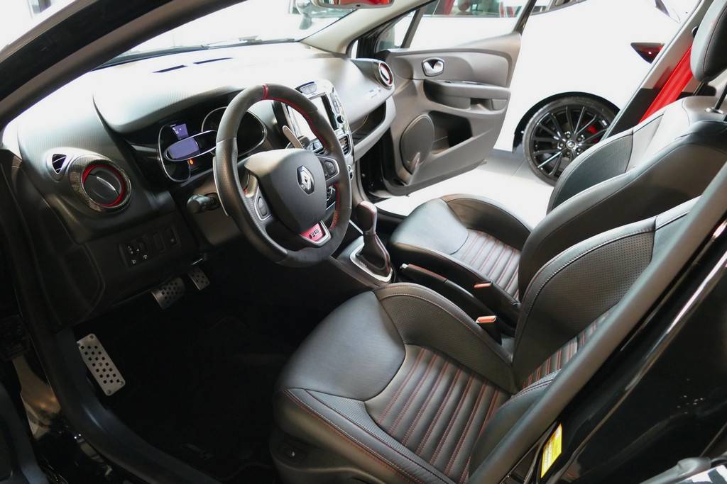 Renault Clio 4 RS18 Trophy 220 EDC 21