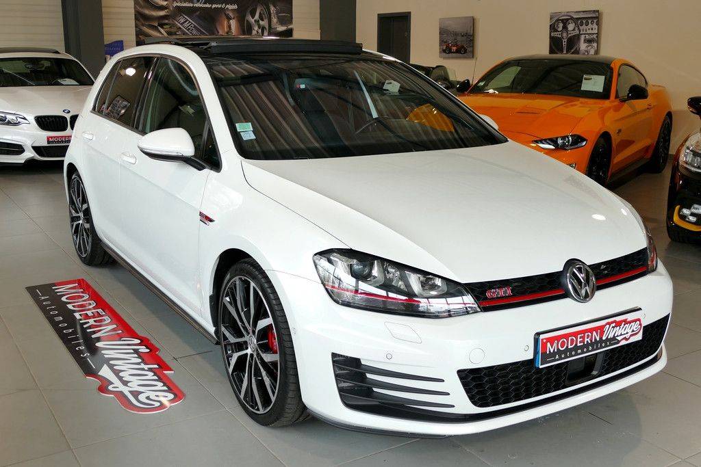 Volkswagen Golf VII GTI Performance 230cv DSG 17