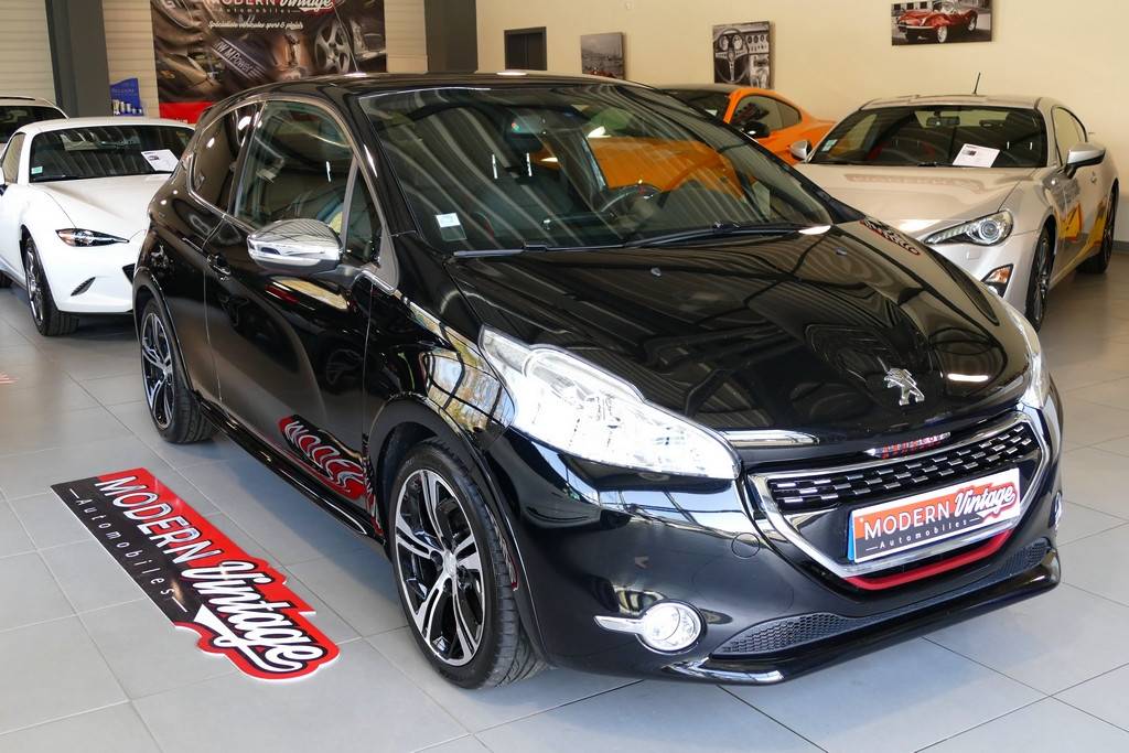 Peugeot 208 GTi 1.6 THP 200cv 17