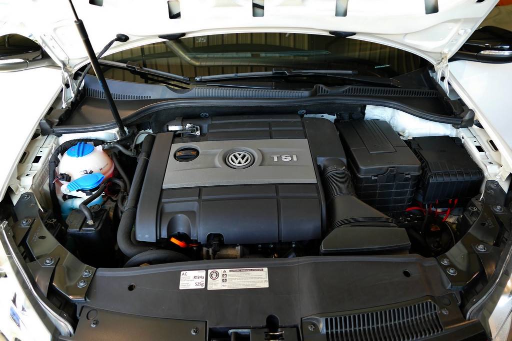 Volkswagen Golf VI GTI Edition 35 DSG 11