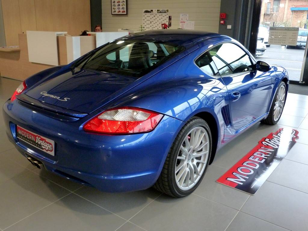 Porsche Cayman 987 3.4 S 295 PCM 16