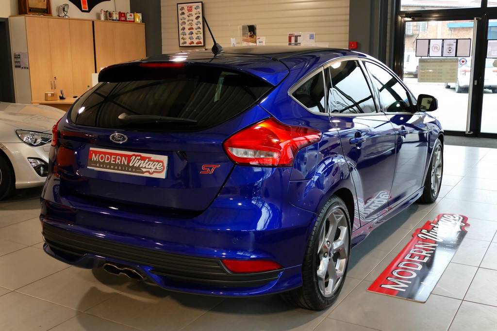 Ford Focus ST 2.0 Ecoboost 250cv 15