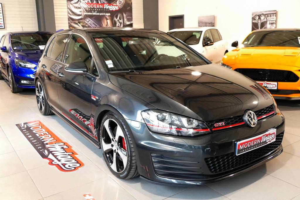 Volkswagen Golf VII GTI Performance 230cv 13