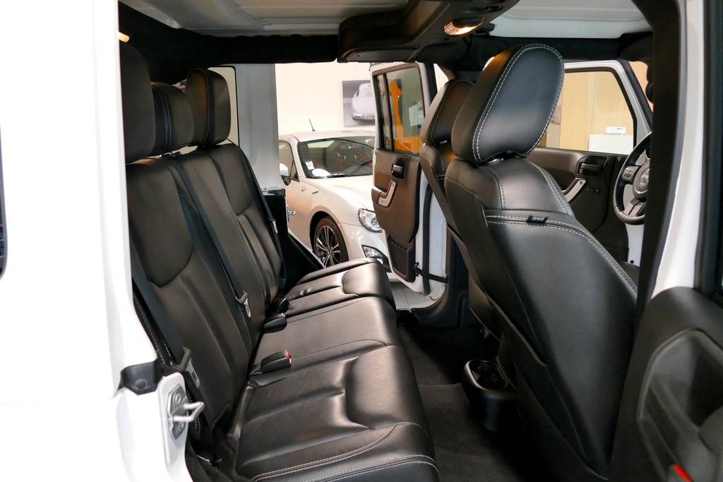 Jeep Wrangler Unlimited 2.8 CRD 200cv Sahara 4