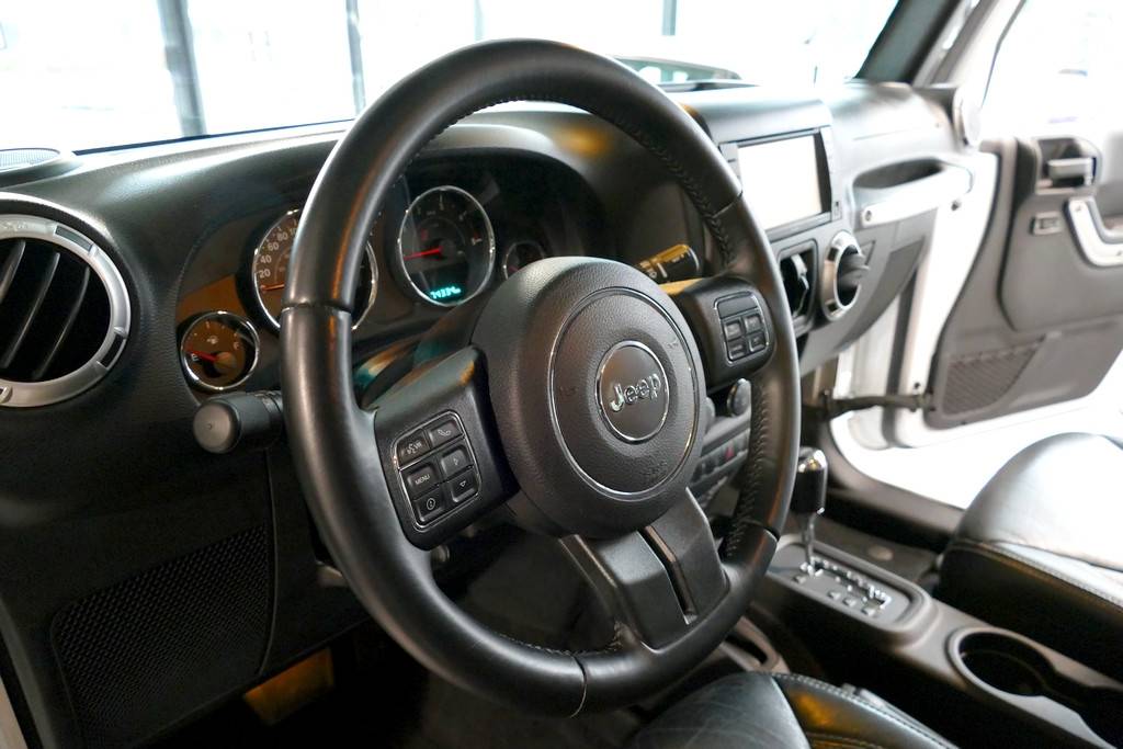 Jeep Wrangler Unlimited 2.8 CRD 200cv Sahara 7