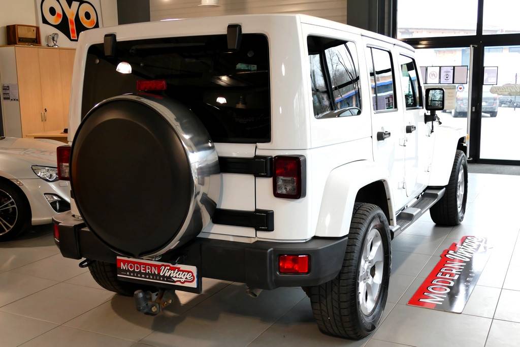 Jeep Wrangler Unlimited 2.8 CRD 200cv Sahara 12