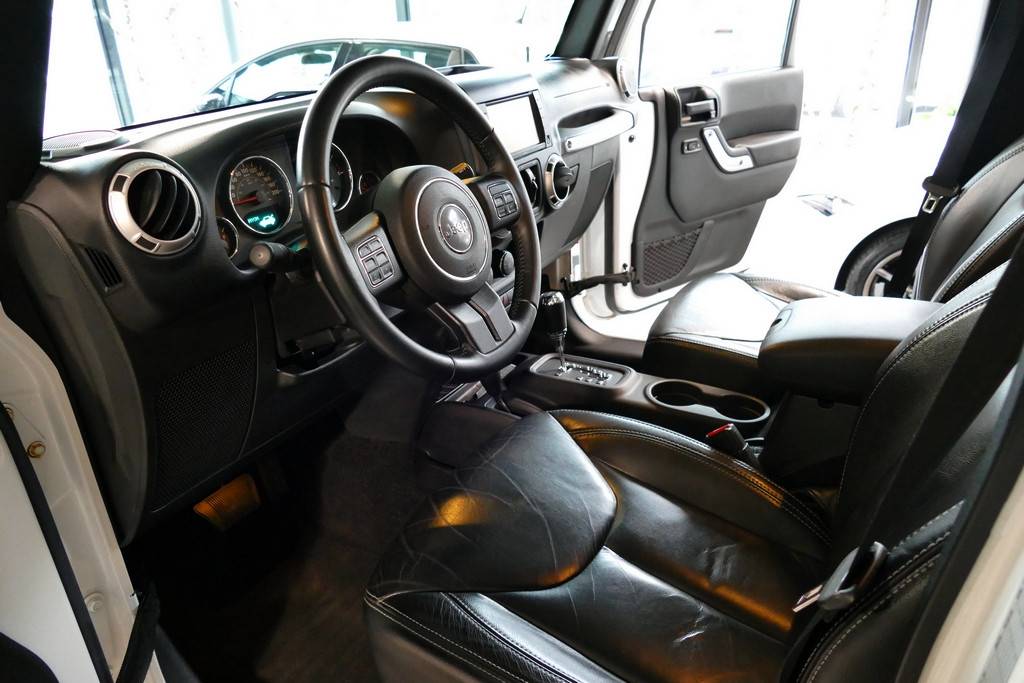 Jeep Wrangler Unlimited 2.8 CRD 200cv Sahara 15