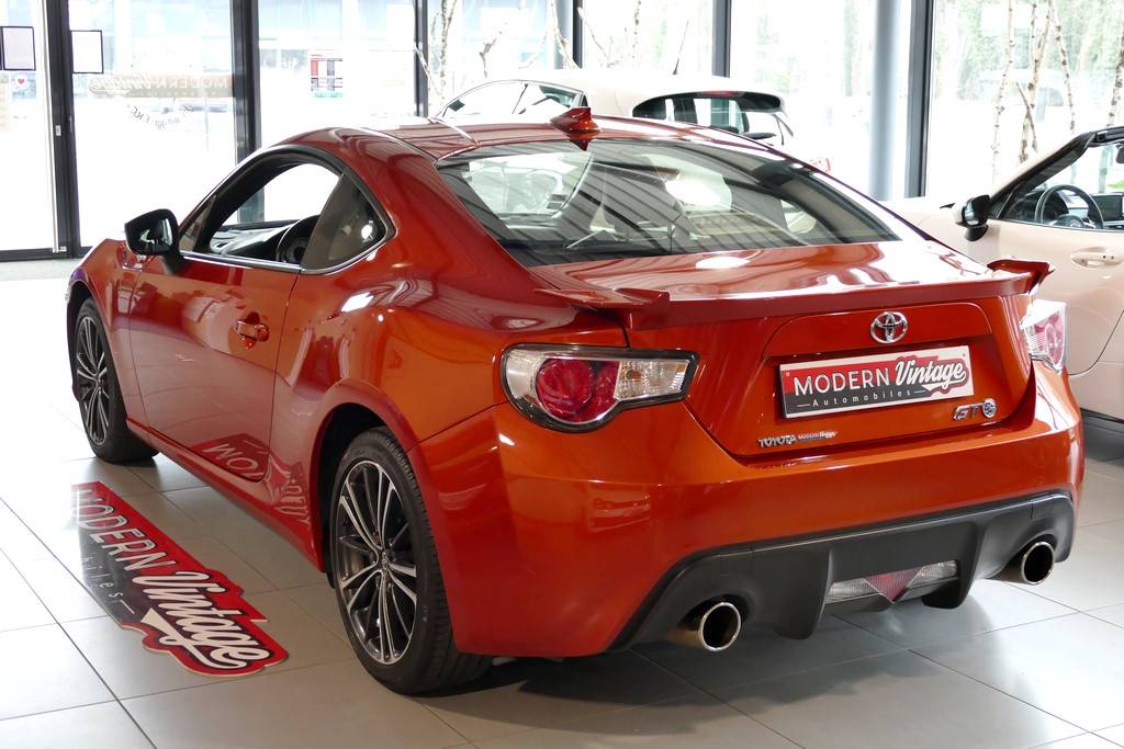 Toyota GT86 2.0 D-4S 200cv 13