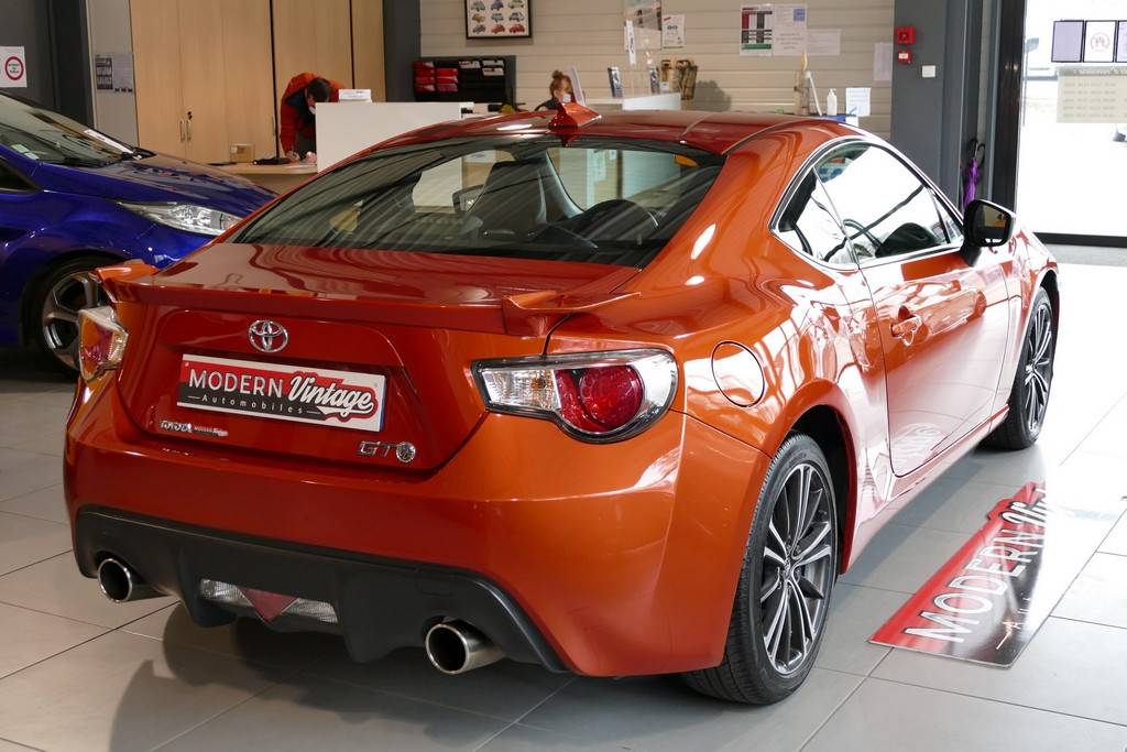 Toyota GT86 2.0 D-4S 200cv 14