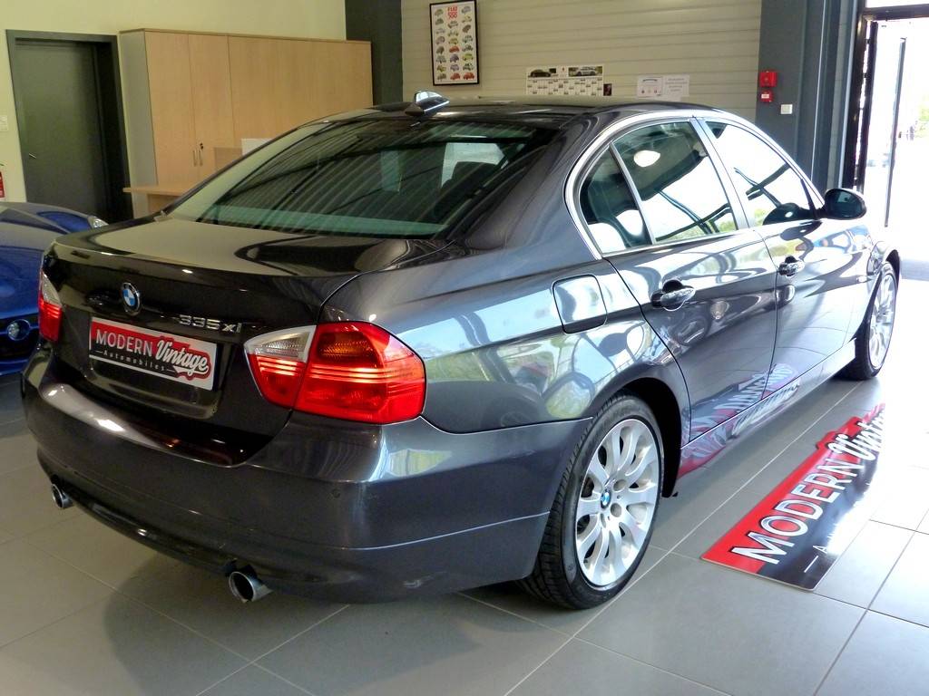 BMW 335xiA E90 306cv Pack Luxe 15