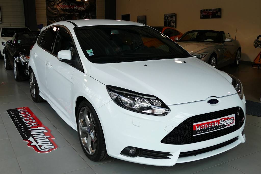 Ford Focus ST 2.0 Ecoboost 250cv 18