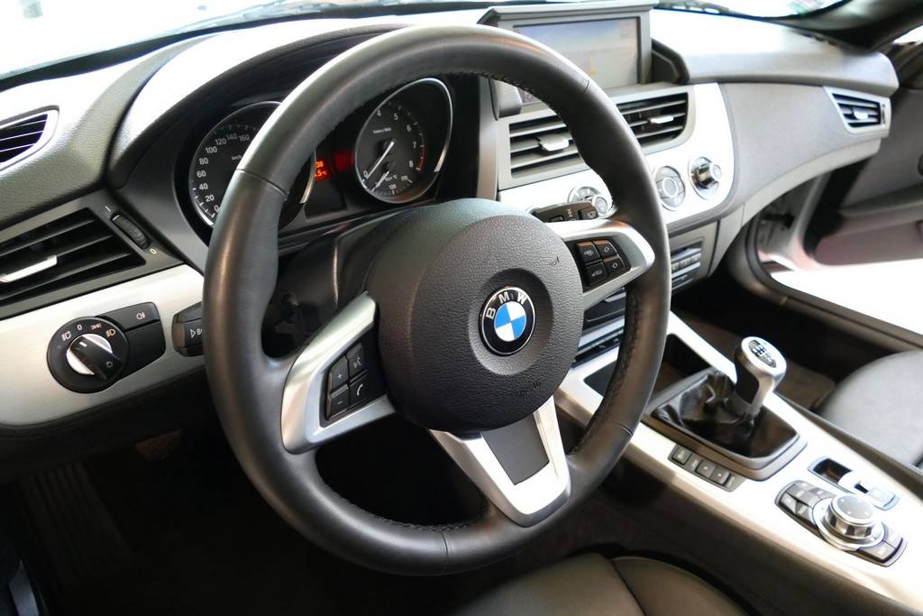 BMW Z4 sDrive 28i 245cv 4