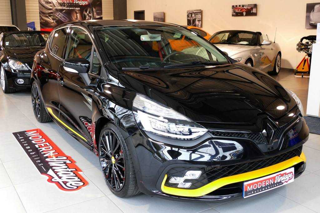 Renault Clio 4 RS18 Trophy 220 EDC 17