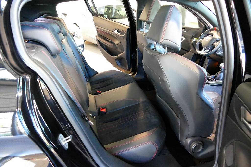 Peugeot 308 GTi 1.6 THP 272cv Facelift 4