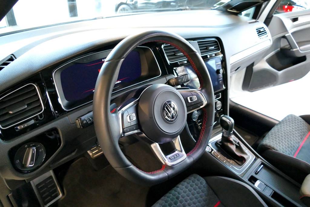 Volkswagen Golf VII GTI Performance 245 DSG Facelift 6