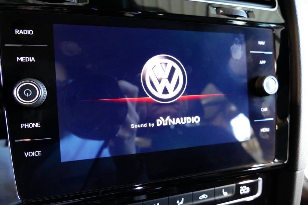 Volkswagen Golf VII GTI Performance 245 DSG Facelift 8