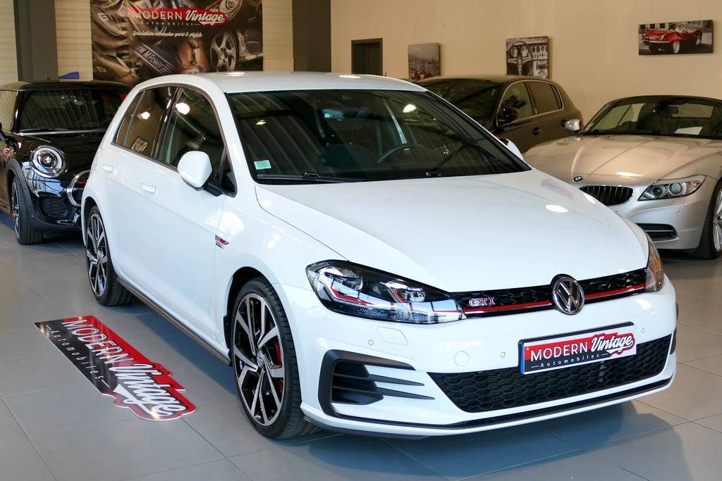 Volkswagen Golf VII GTI Performance 245 DSG Facelift 17