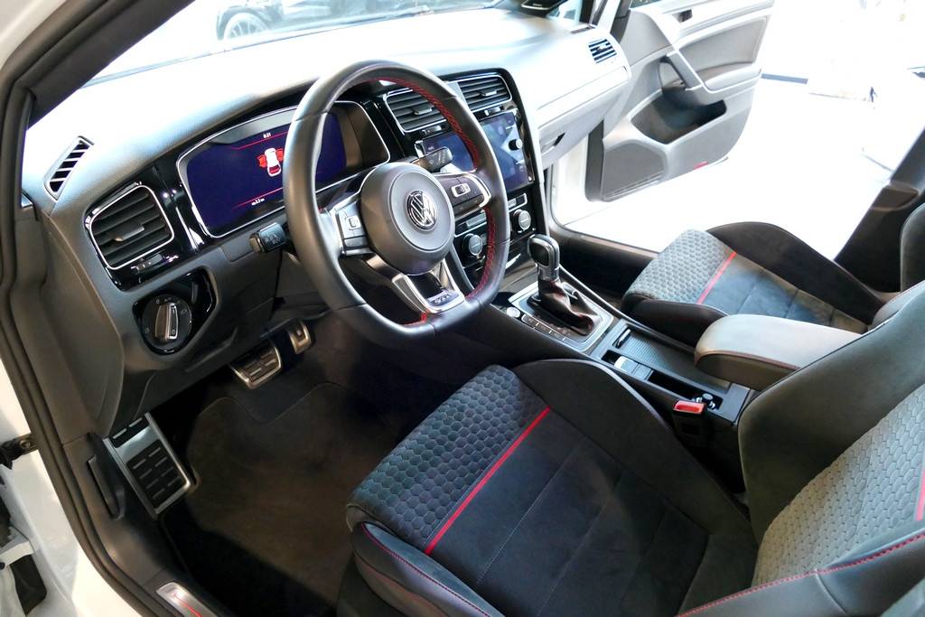 Volkswagen Golf VII GTI Performance 245 DSG Facelift 19