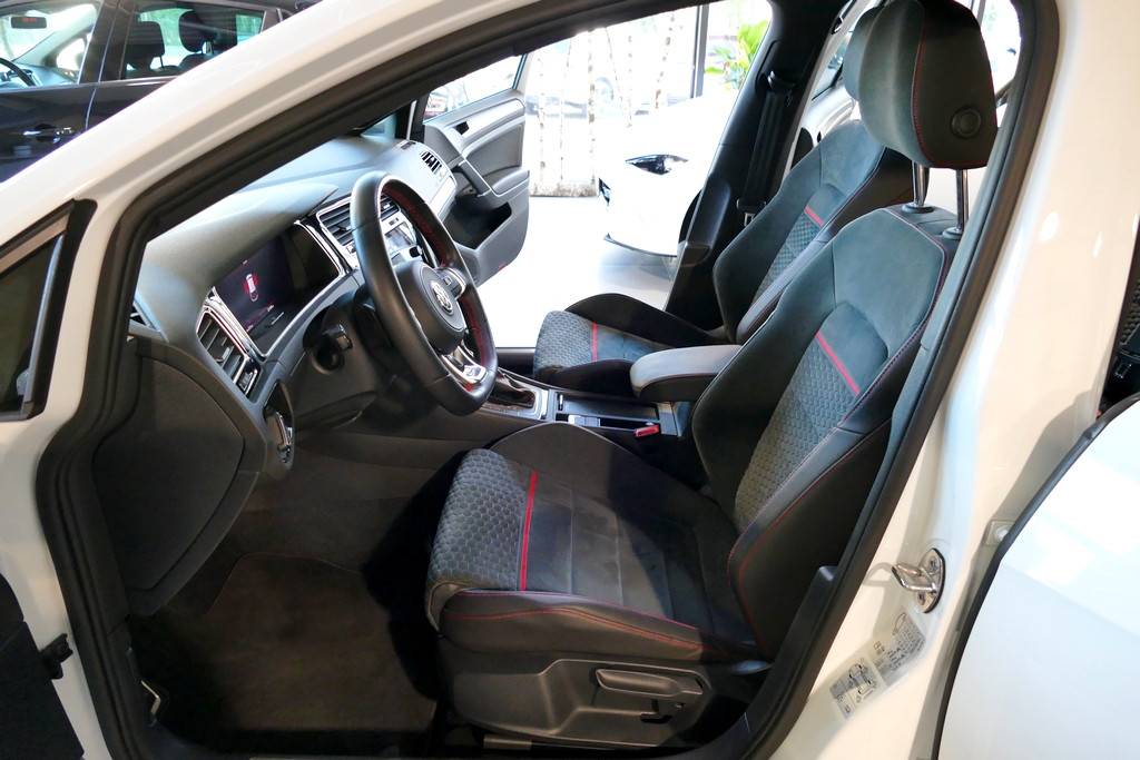 Volkswagen Golf VII GTI Performance 245 DSG Facelift 20