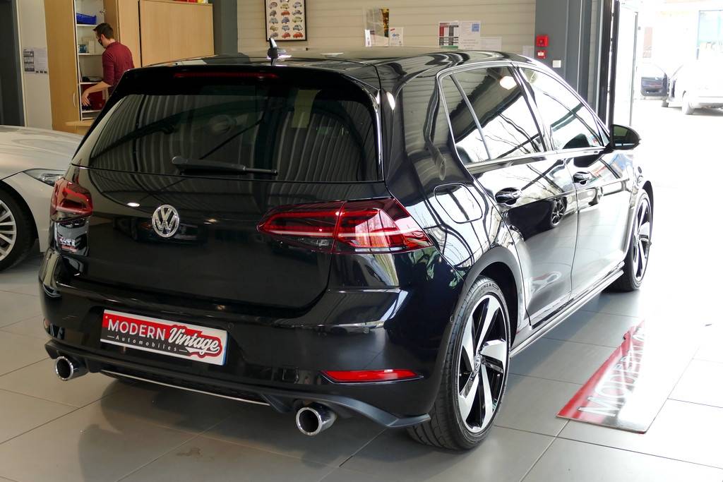 Volkswagen Golf VII GTI 230cv DSG Facelift 16