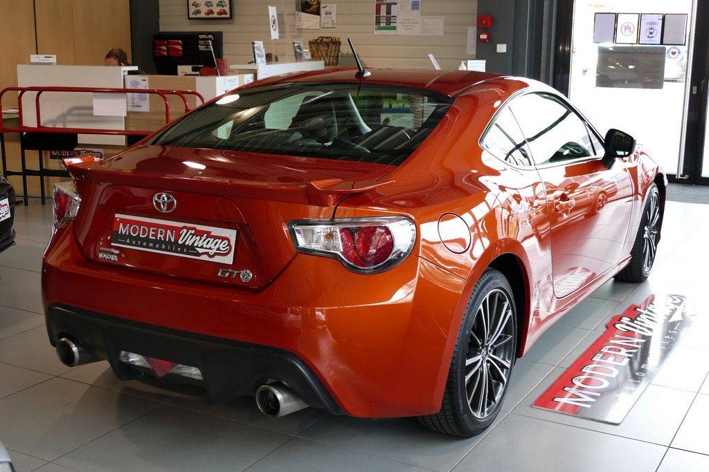 Toyota GT86 2.0 D-4S 200cv 15