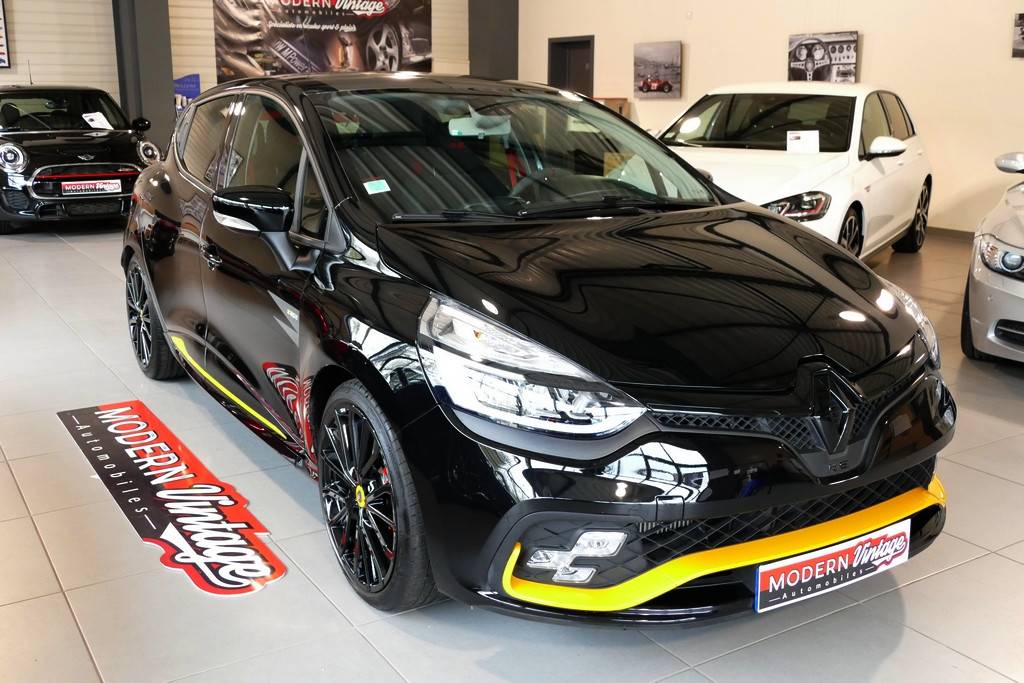 Renault Clio 4 RS18 Trophy 220 EDC 17