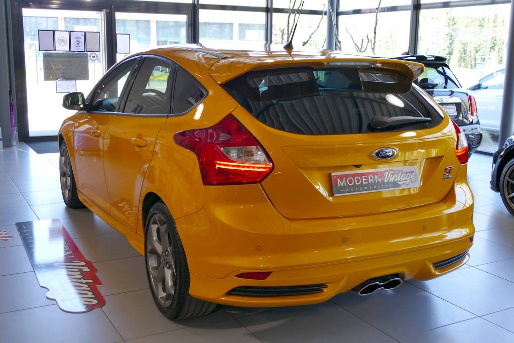 Ford Focus ST 2.0 Ecoboost 250cv 14