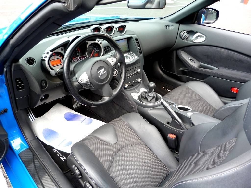 Nissan 370 Z Roadster 3.7 328cv 4