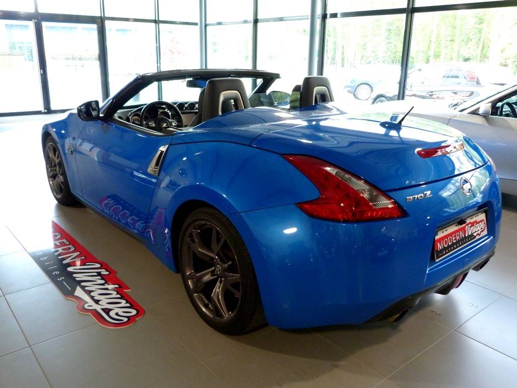 Nissan 370 Z Roadster 3.7 328cv 11