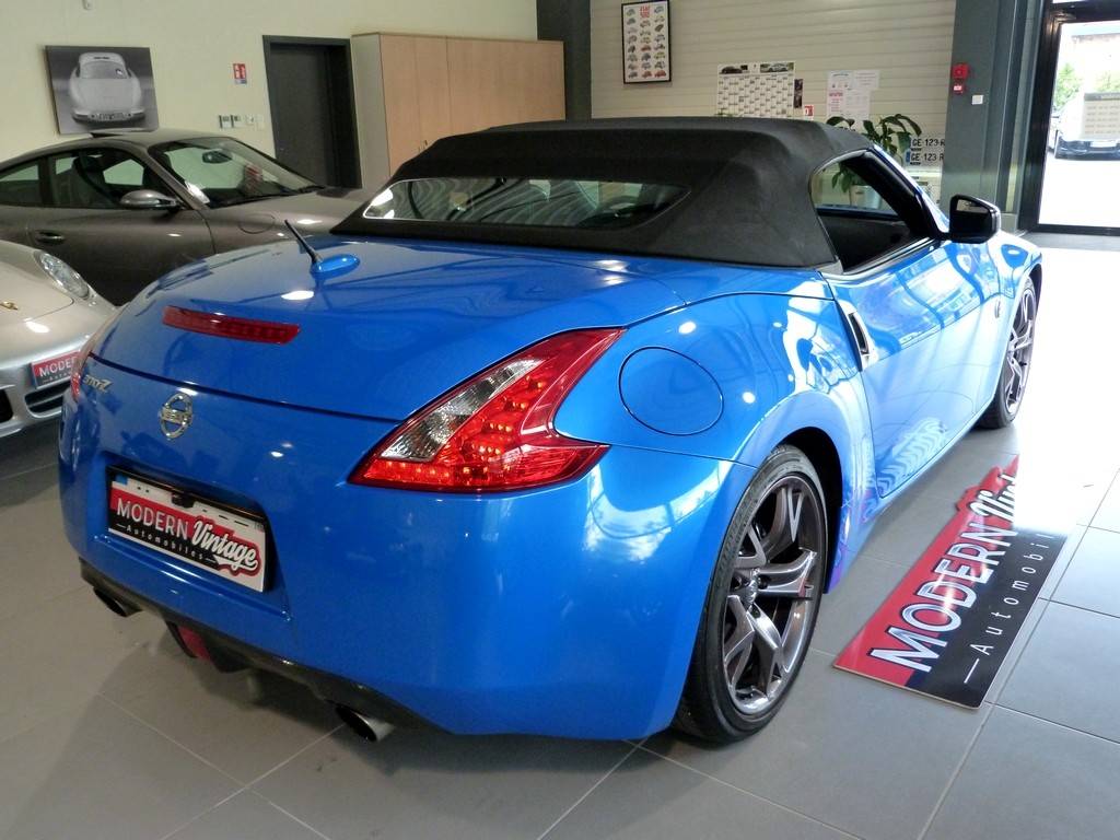 Nissan 370 Z Roadster 3.7 328cv 17