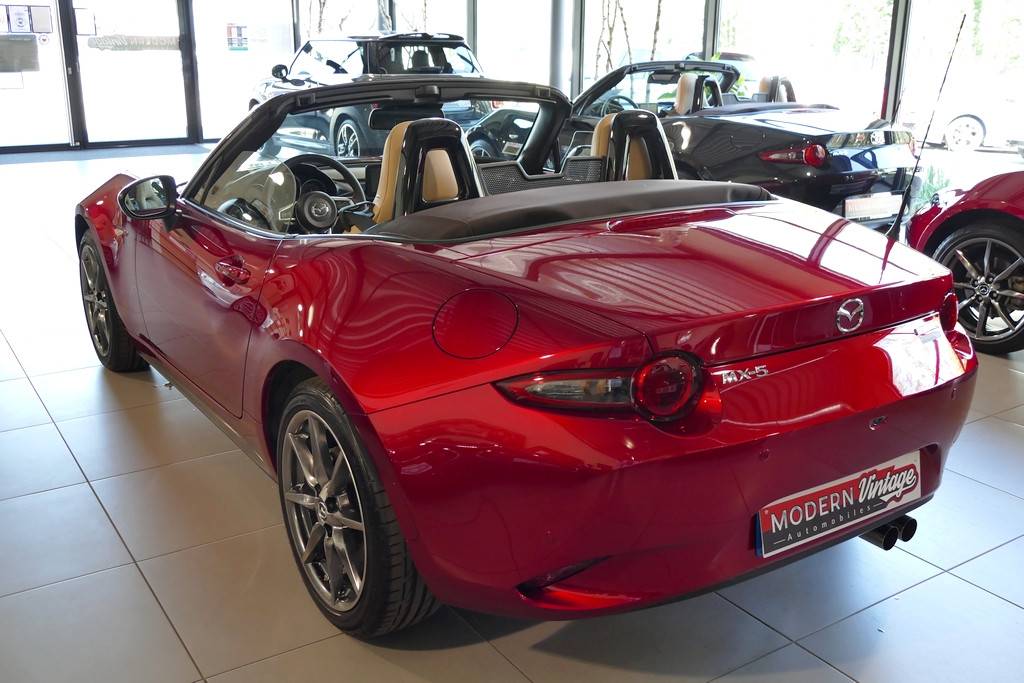 Mazda MX-5 Roadster ND 2.0 184 Selection Pack Design 17