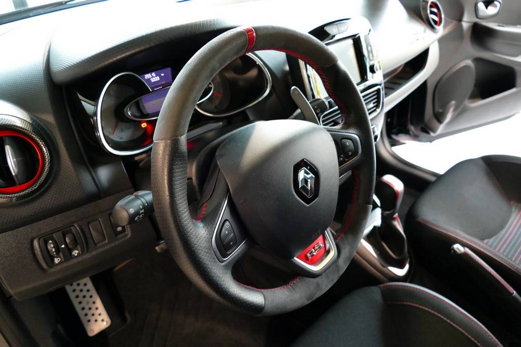 Renault Clio 4 RS18 Trophy 220 EDC 7