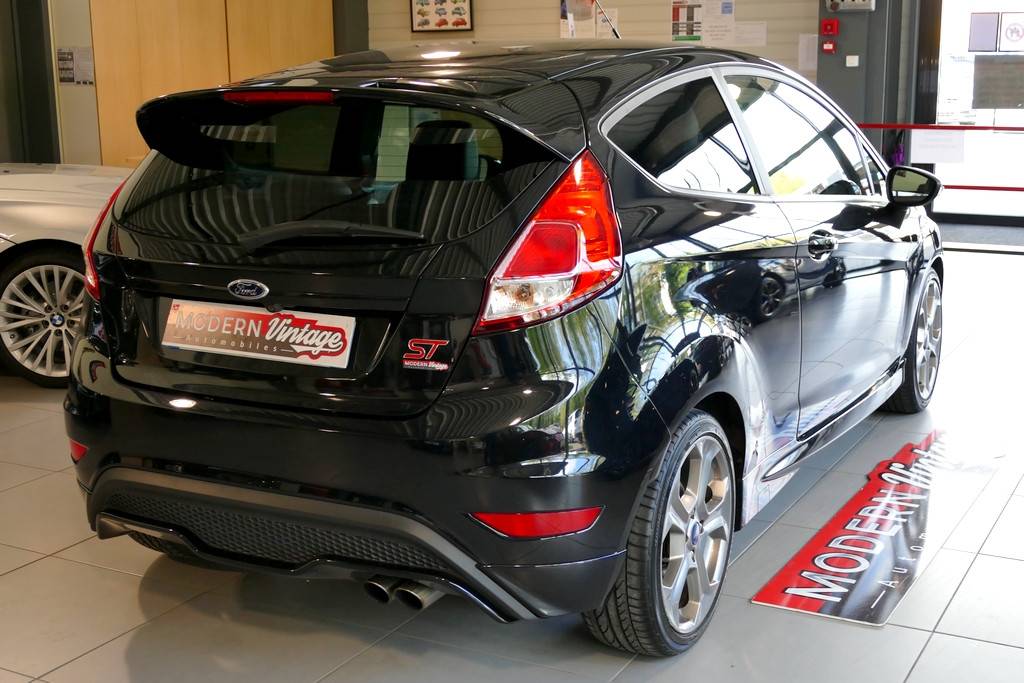 Ford Fiesta ST 1.6 Ecoboost 182cv 14