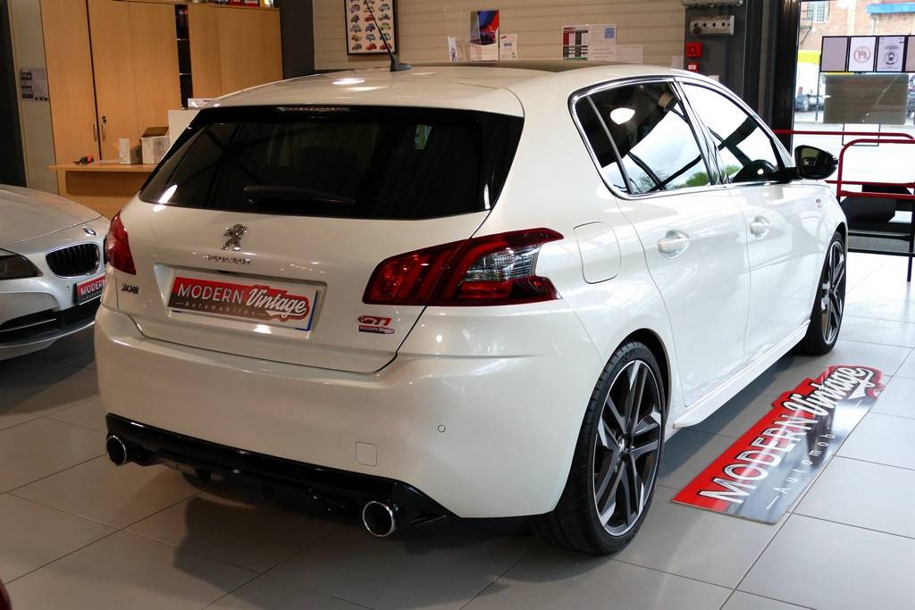 Peugeot 308 GTi 1.6 THP 272cv Facelift 14