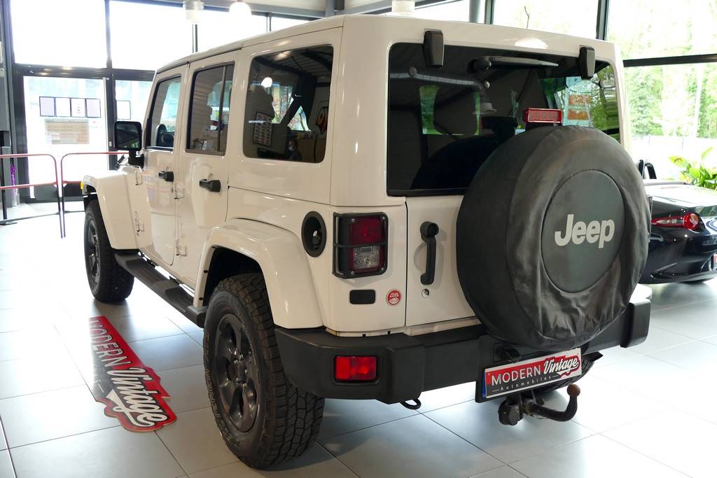 Jeep Wrangler Unlimited 2.8 CRD 200cv Sahara 12