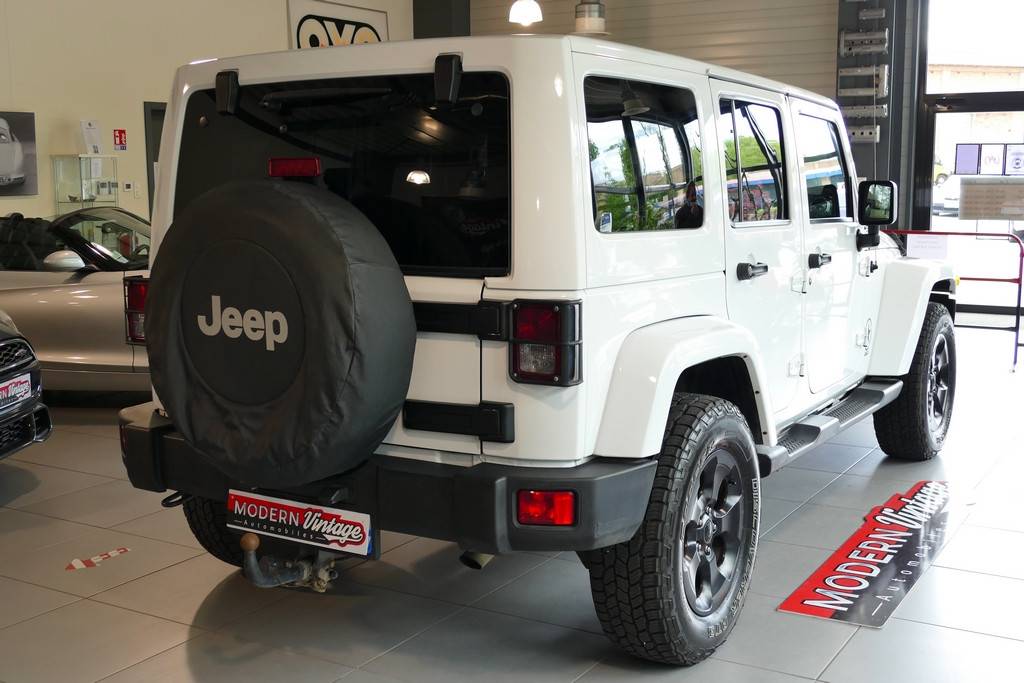 Jeep Wrangler Unlimited 2.8 CRD 200cv Sahara 13