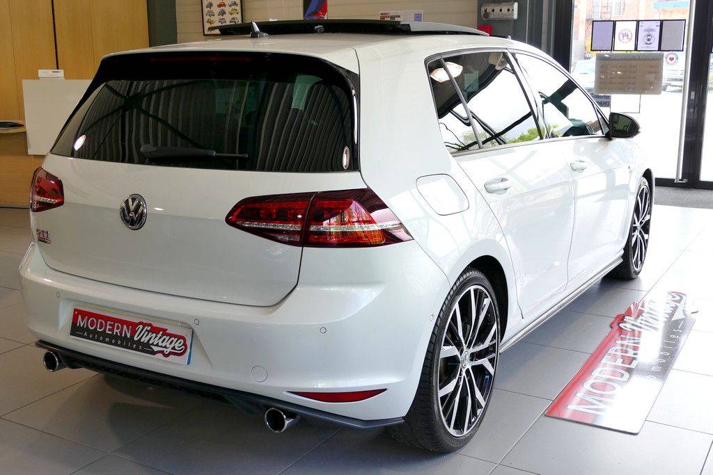 Volkswagen Golf VII GTI Performance 230cv DSG 16