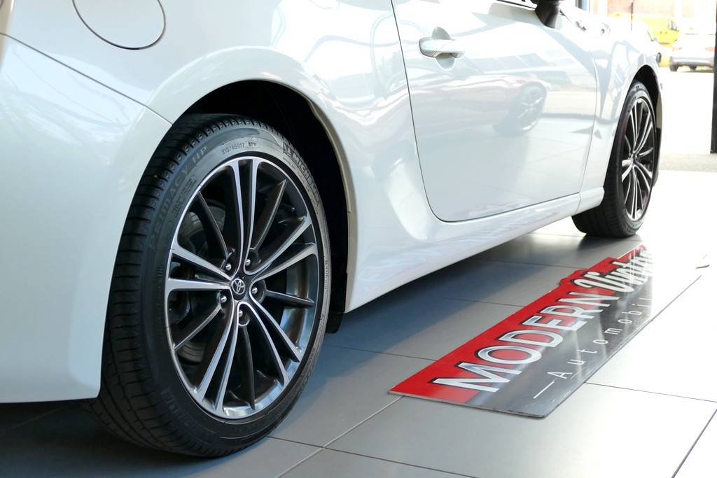 Toyota GT86 2.0 D-4S 200cv 15