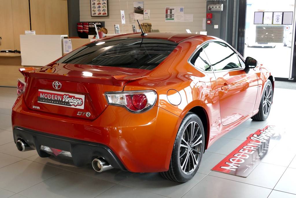 Toyota GT86 2.0 D-4S 200cv 12