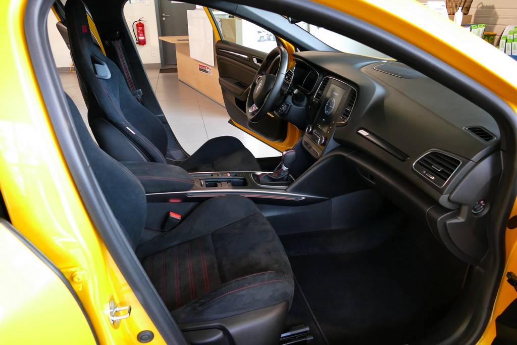 Renault Megane RS Trophy 1.8 TCE 300cv EDC 5