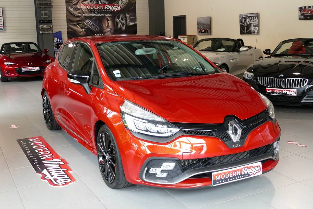 Renault Clio 4 RS Trophy 220 EDC 16