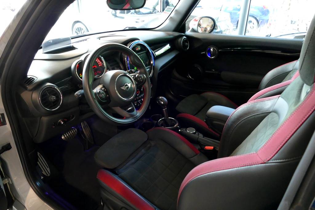 Mini Cooper John Cooper Works 231cv BVA6 19