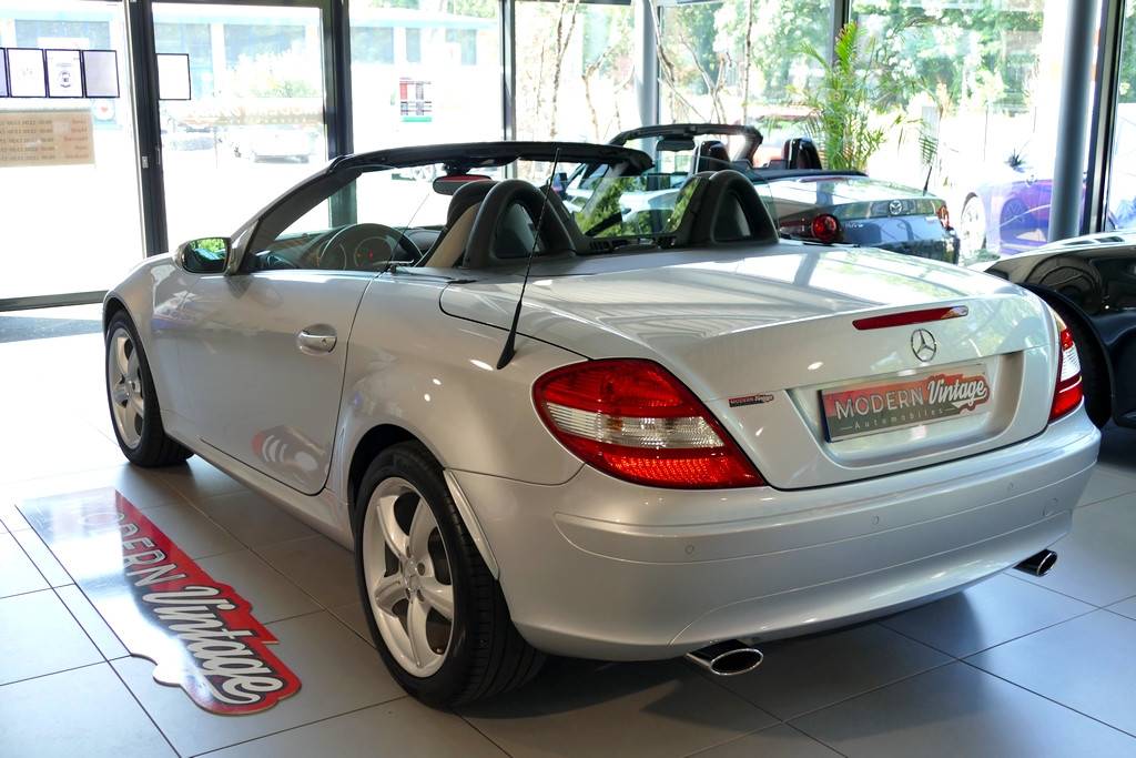 Mercedes-Benz SLK 350 V6 7G-Tronic 272cv 9