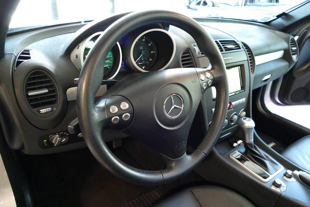 Mercedes-Benz SLK 350 V6 7G-Tronic 272cv 15